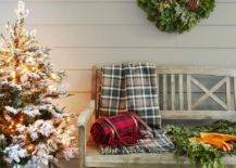 A-hit-of-plaid-brings-in-both-festive-and-winter-touch-to-any-room-it-adorns-56108-217x155