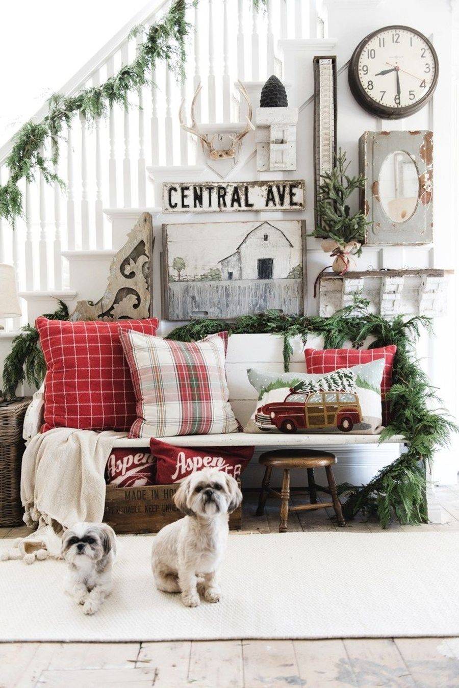 Cozy and easy Christmas entry decorating ideas with plaid pillows