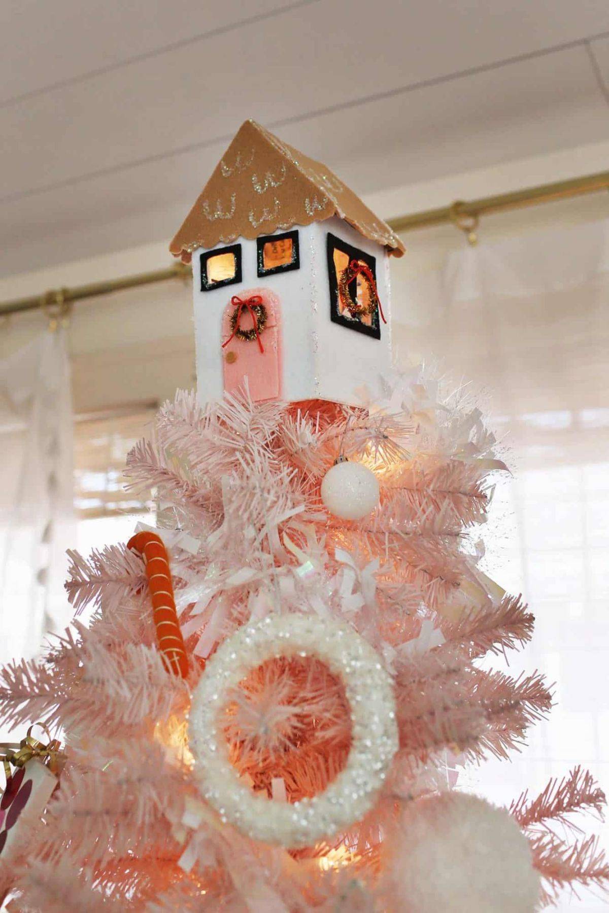 DIY-Felt-House-Tree-Topper-for-a-fun-Christmas-87951