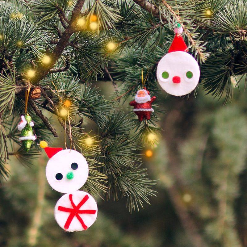 DIY Snowman Christmas decorations and ornaments