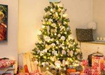 Decorating-the-Christmas-tree-with-the-Crown-tree-topper-36879-217x155