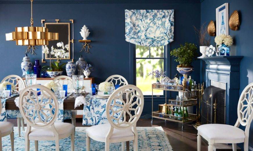 Beautiful Dining Rooms in Blue and White Perfect for Hosting