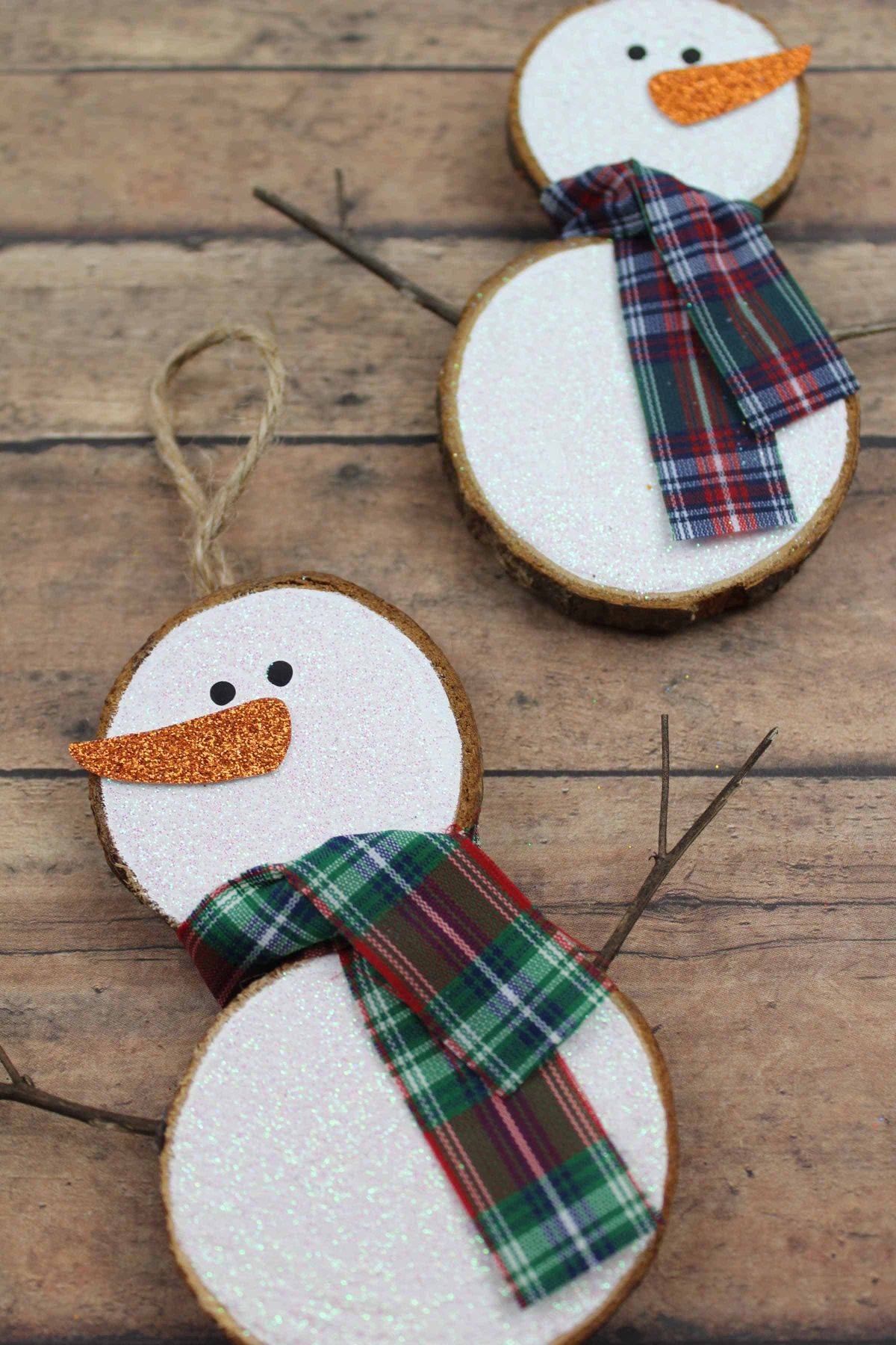 Wooden blocks turned into lovely snowman decorative pieces for Christmas