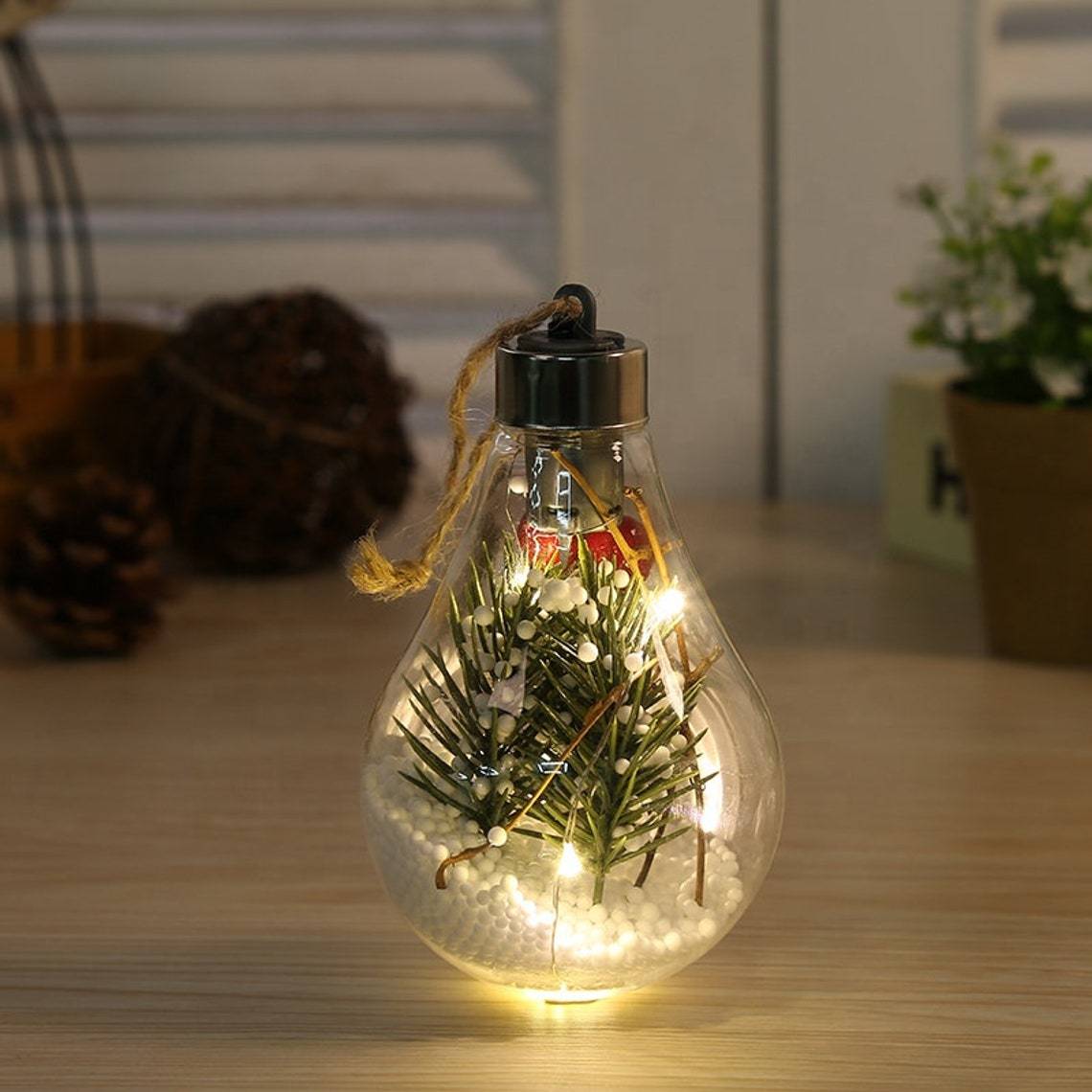 Spectacular light bulb ornament (from Etsy)