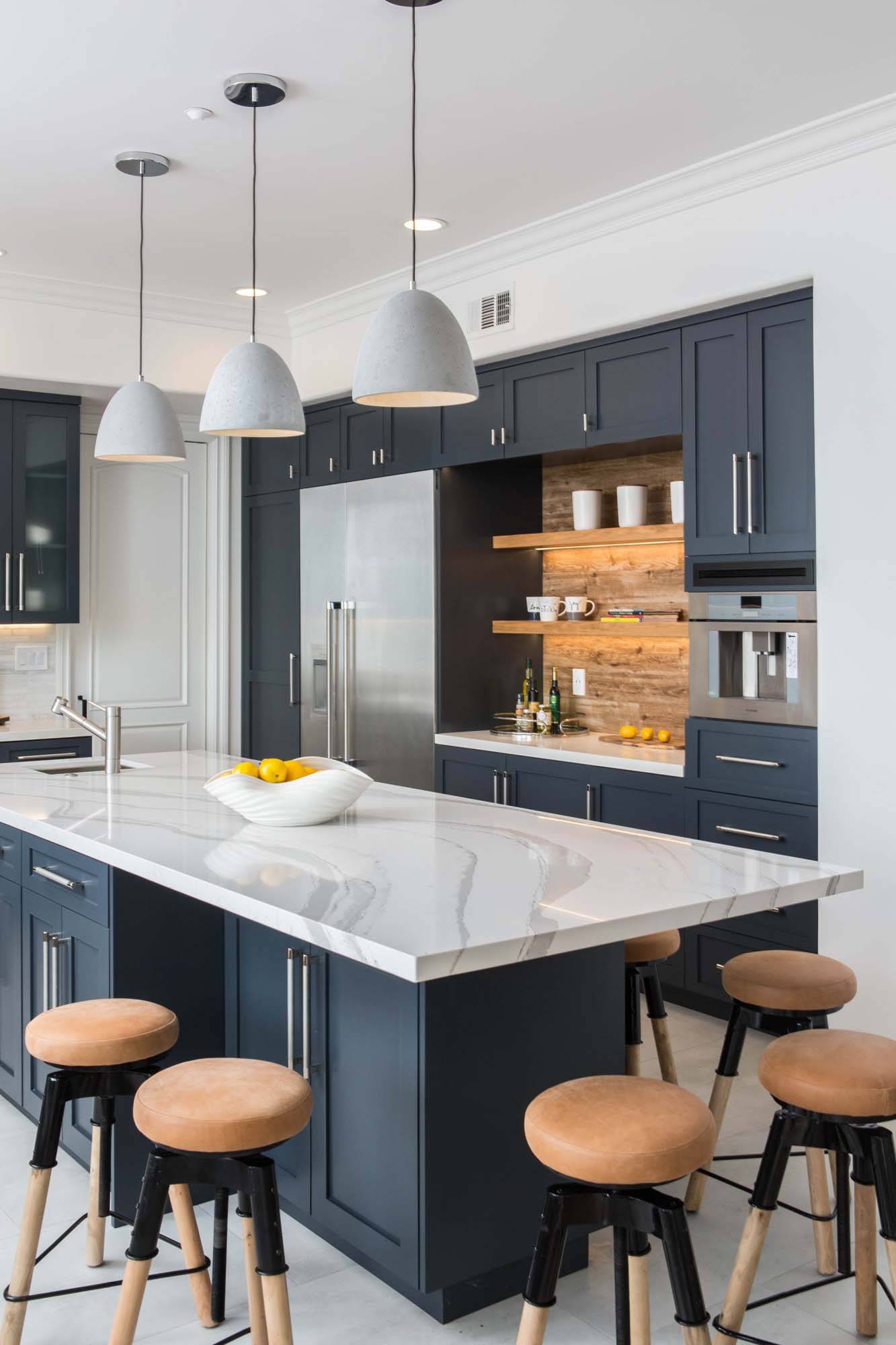 Dark kitchens will be a huge trend in 2022 (from Houzz)