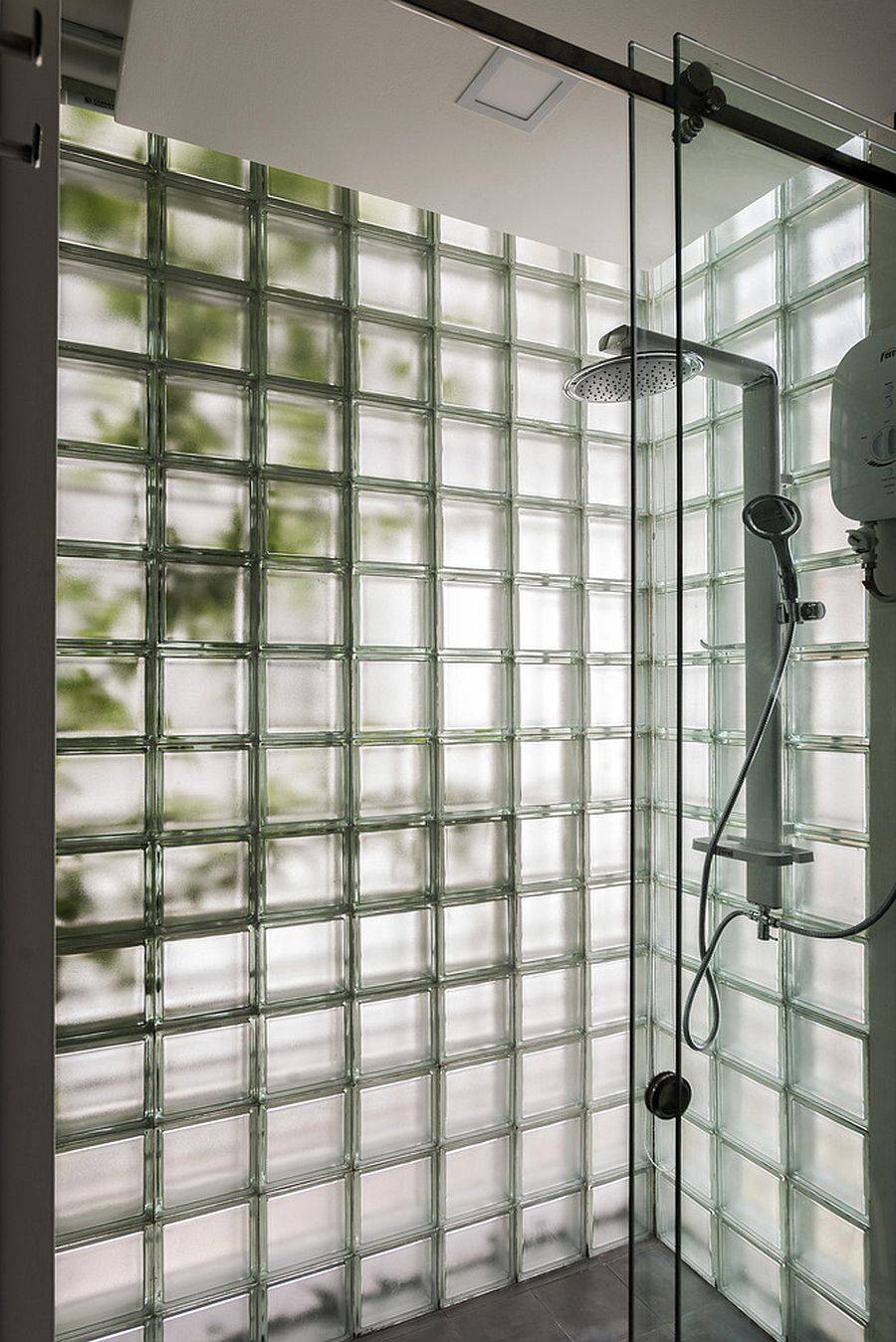 Beautiful use of glass blocks for the modern shower area with smart ligting