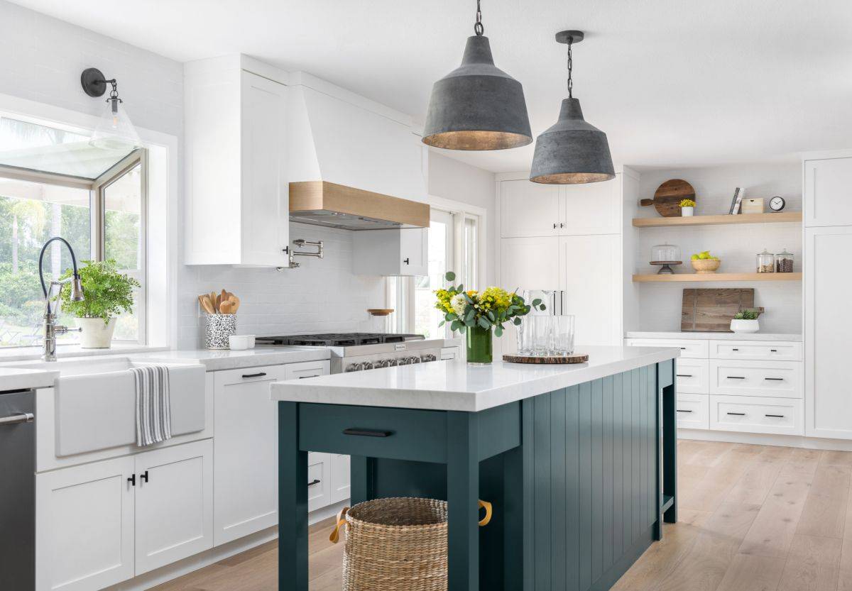 Classy-yet-colorful-kitchen-island-in-bluish-gray-steals-the-spotlight-in-here-47394