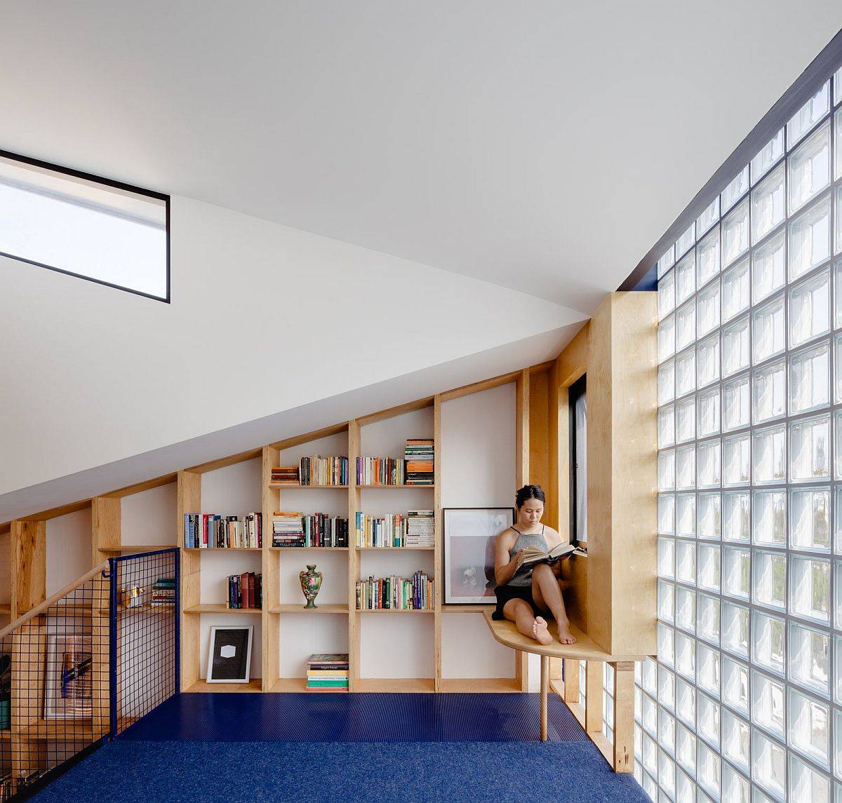Gorgeous use of glass blocks to usher in filtered natural light