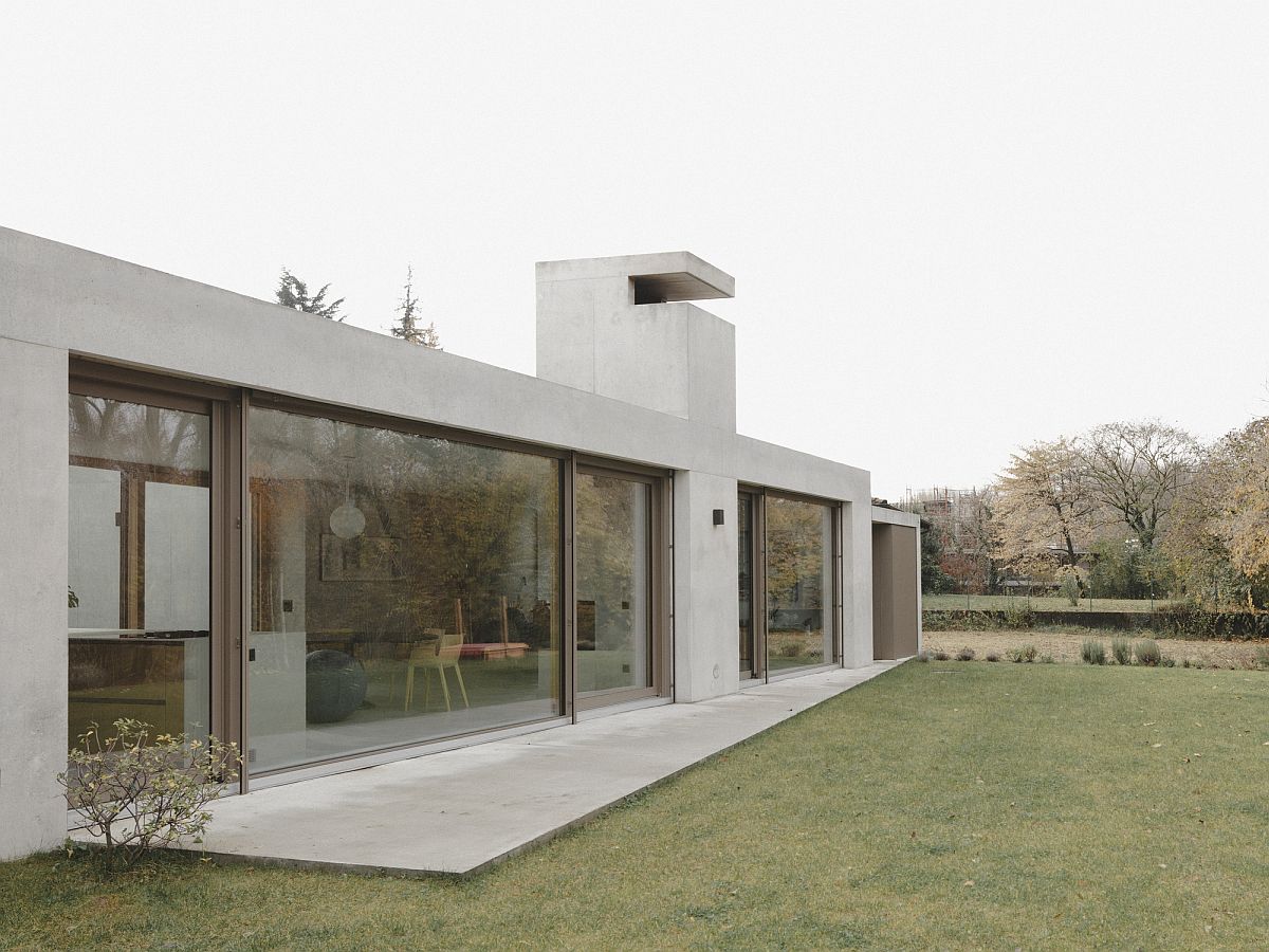 Modern-Rusca-House-by-Montemurro-Aguiar-Architetti-in-Switzerland-96702