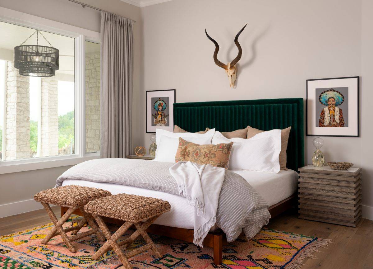 Modern and beach style are mixed beautifully in this slightly eclectic bedroom with coastal overtones