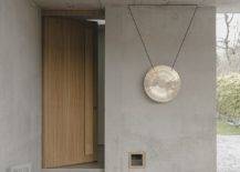 Modern-wood-and-concrete-entry-with-a-protected-entryway-50063-217x155