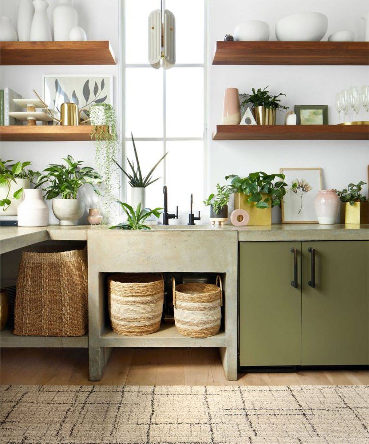 Open kitchen shelves in wood usher in a different texture and material into the modern kitchen