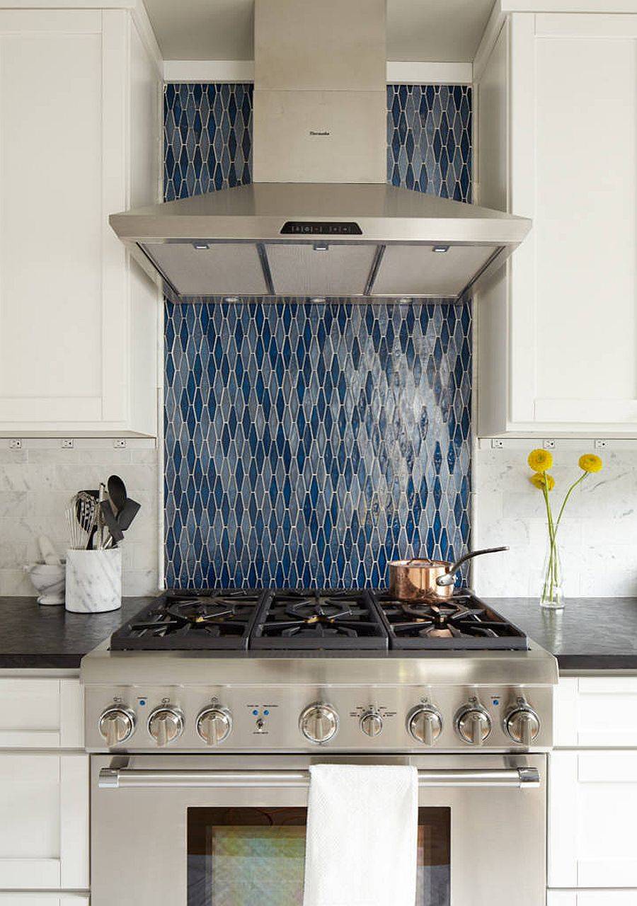 How to tile a backsplash in a vertical pattern · The Glitzy Pear