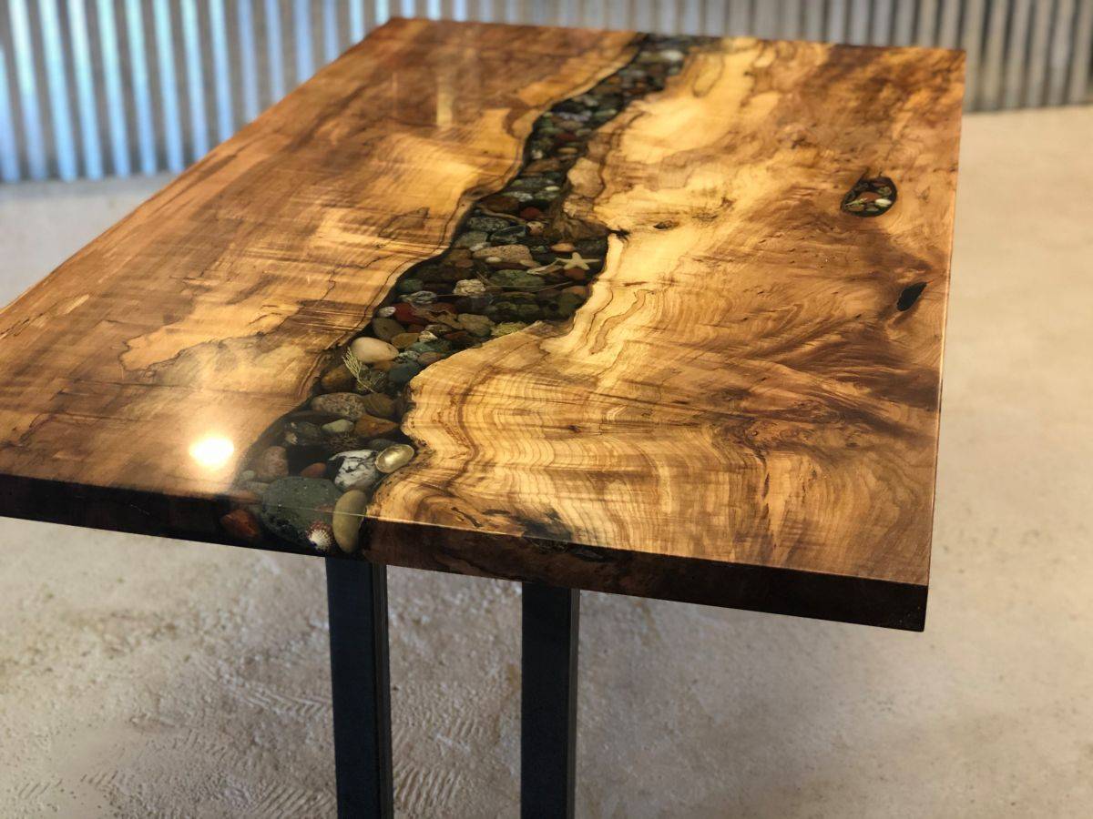 Unique-Live-edge-Maple-dining-table-filled-with-shells-and-rock-and-covered-with-epoxy-resin-60407