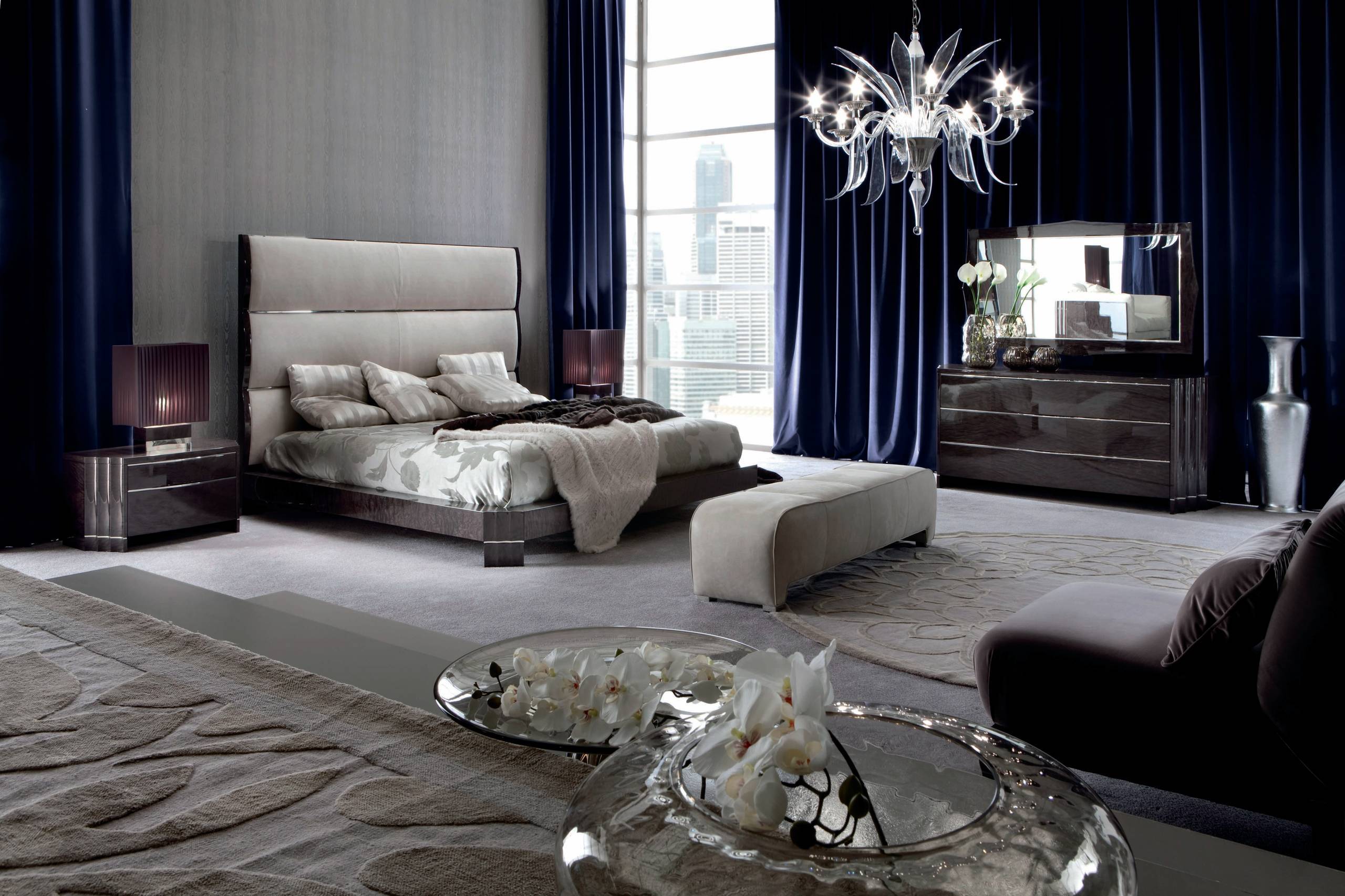 Elegant art deco bedroom (from Houzz)