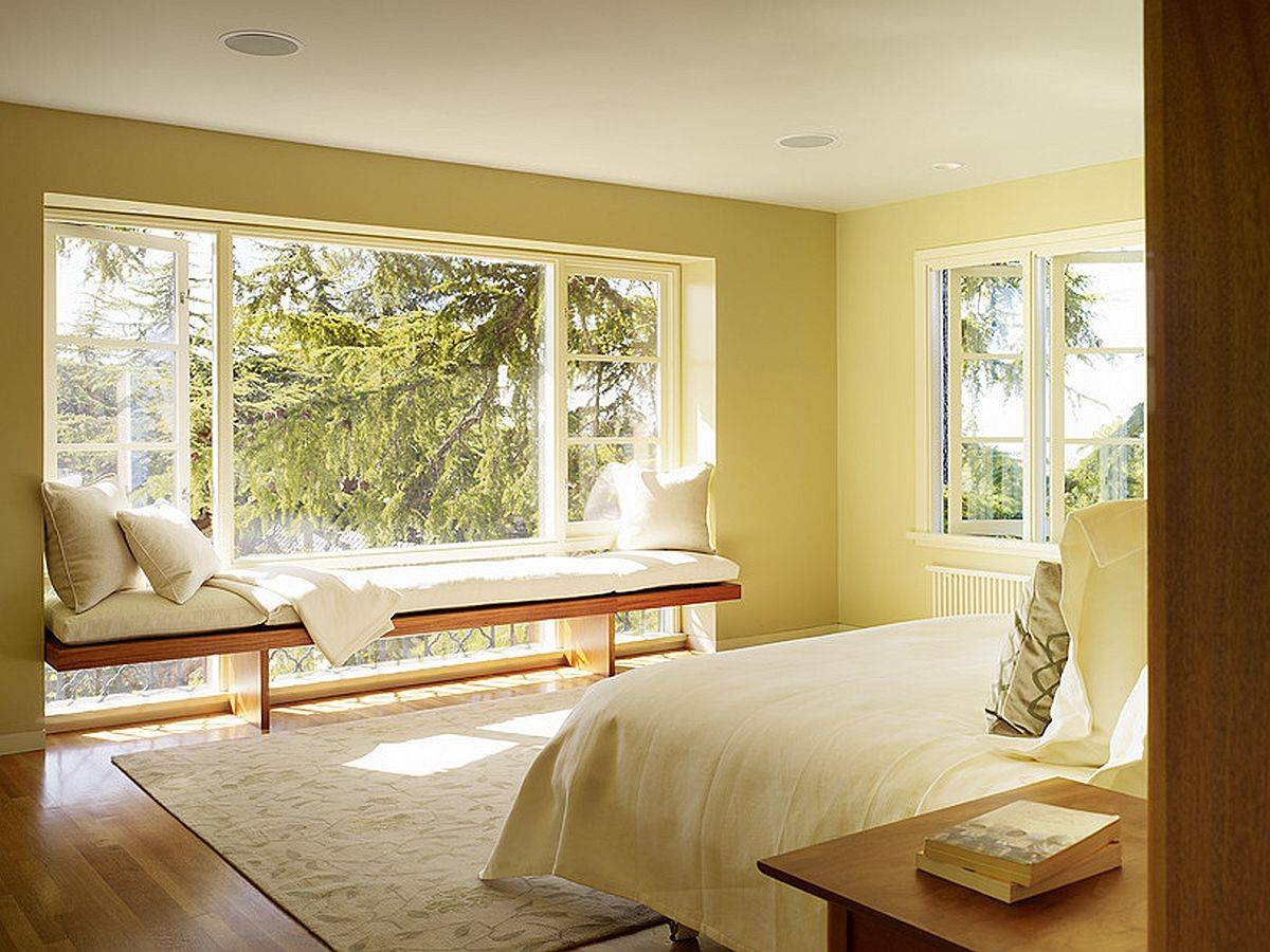 Relaxing Escape: Ideal Window Seats for the Bedroom