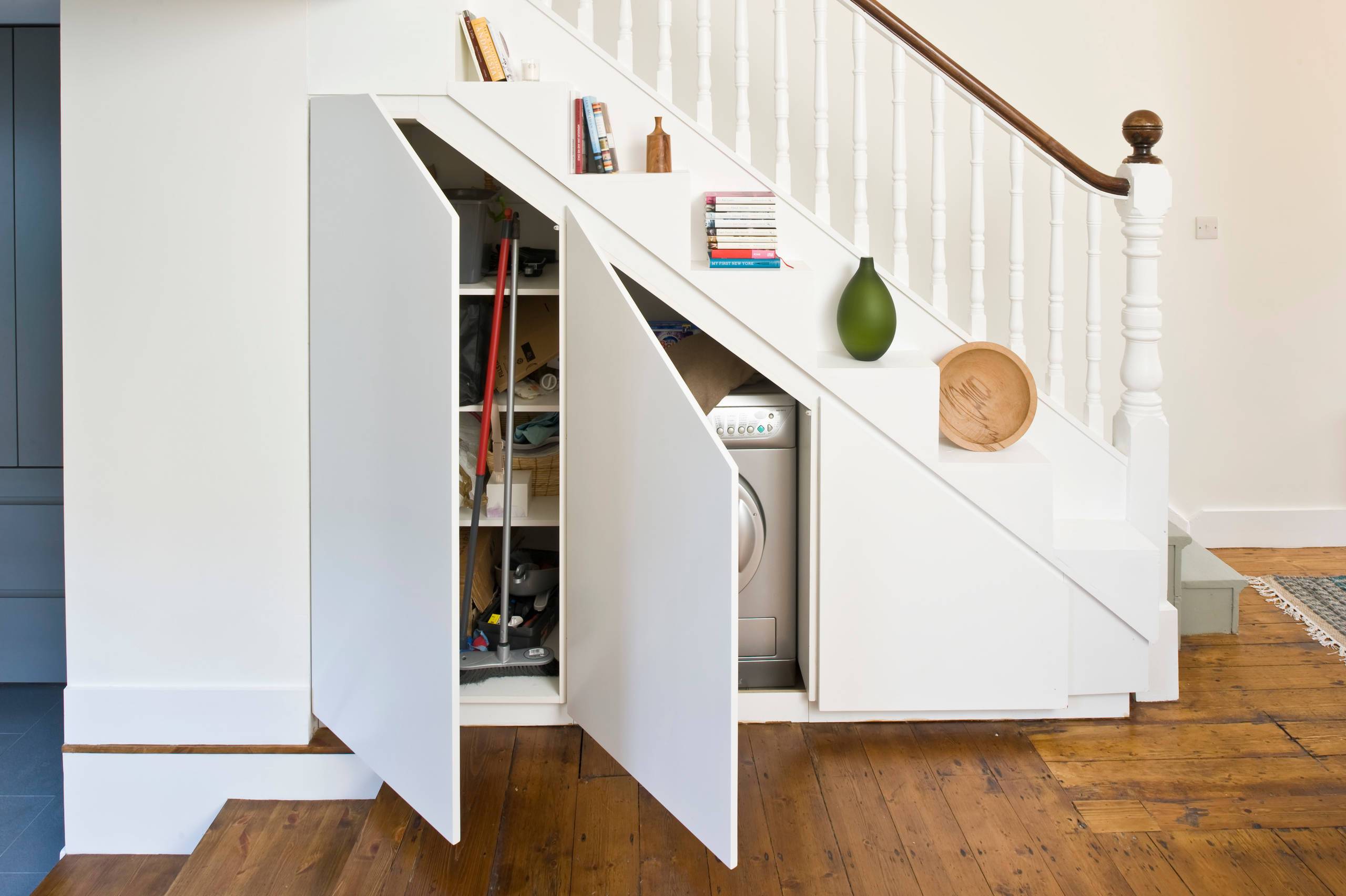 Under stairs storage ideas: the best ideas for an organised space