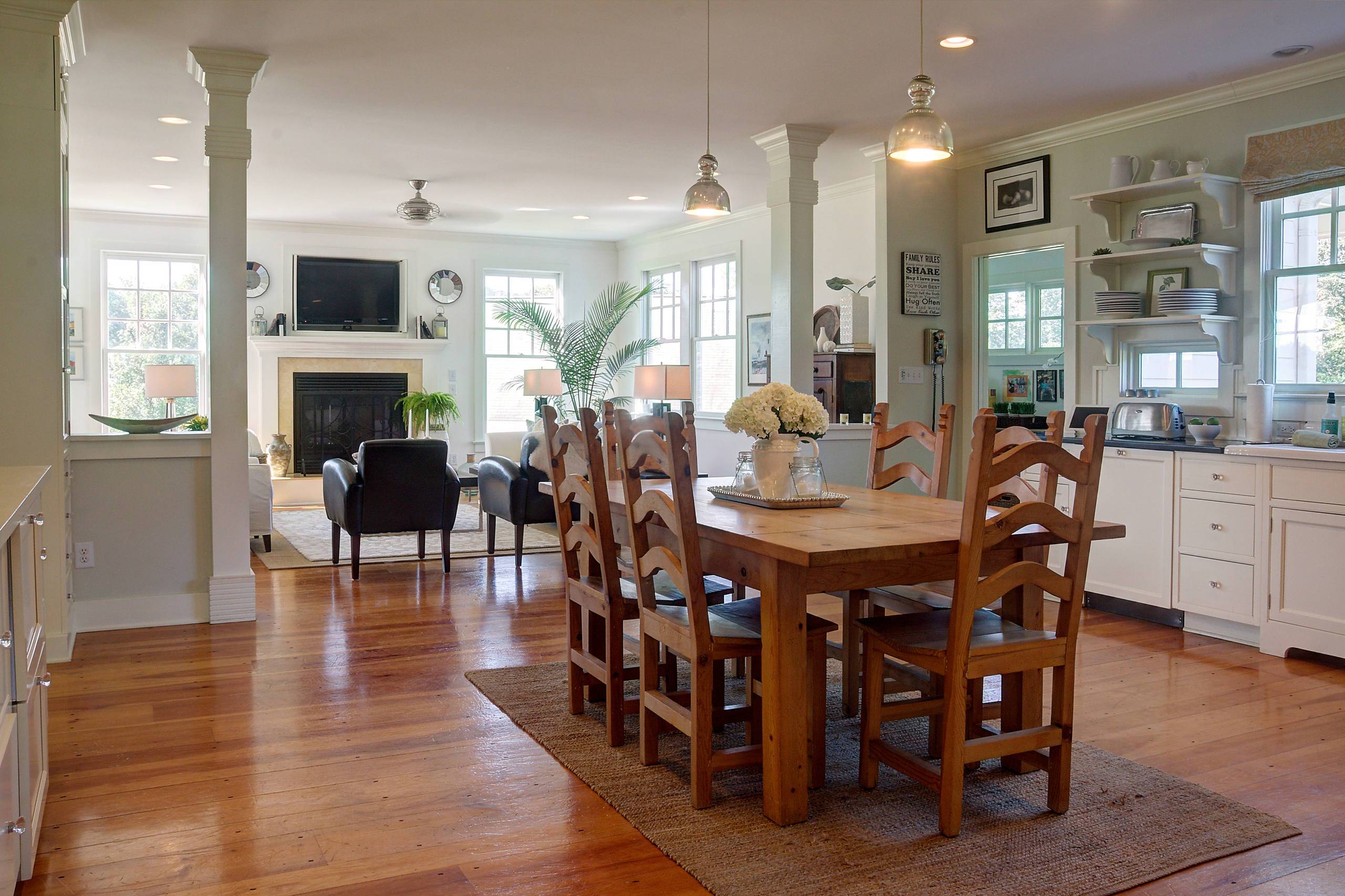 Vintage finds add personality to the space (from Houzz)