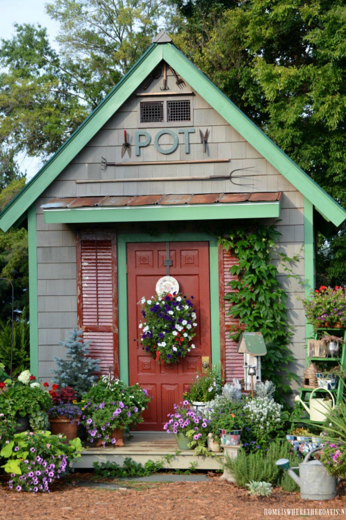 Style the shed with plants (from Country Living)