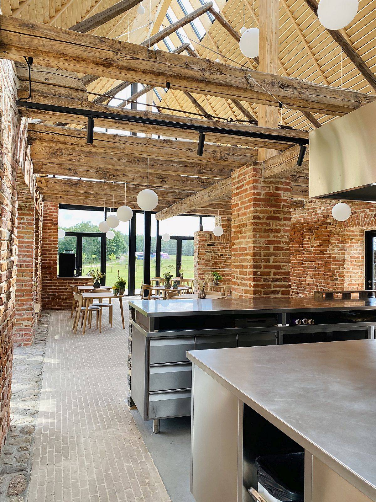 Kitchen-and-dining-area-of-the-interior-with-brick-walls-and-rustic-industrial-design-90833