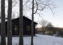 Rustic-snow-clad-landscape-around-the-countryside-home-in-Sweden-85467-217x155