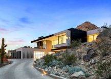 Winding-entrance-cuts-across-natural-rock-formation-leading-to-the-Desert-Jewel-Residence-95286-217x155