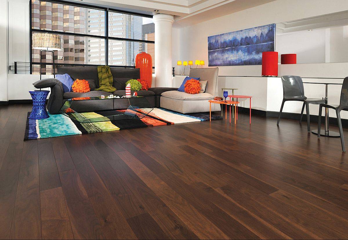 Wood floors never fail to impress in the modern living room