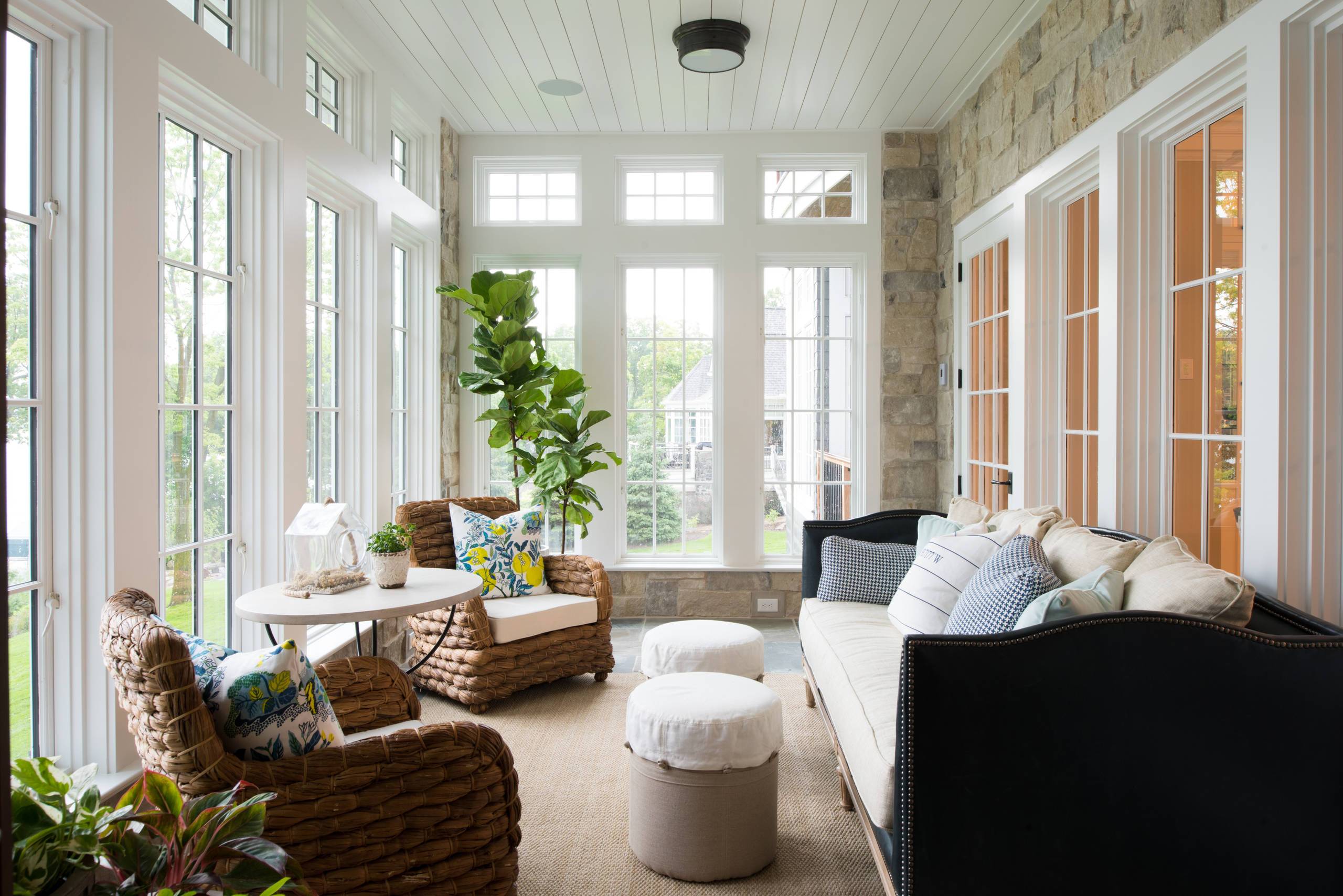 Modern and inviting seating area (from Houzz)