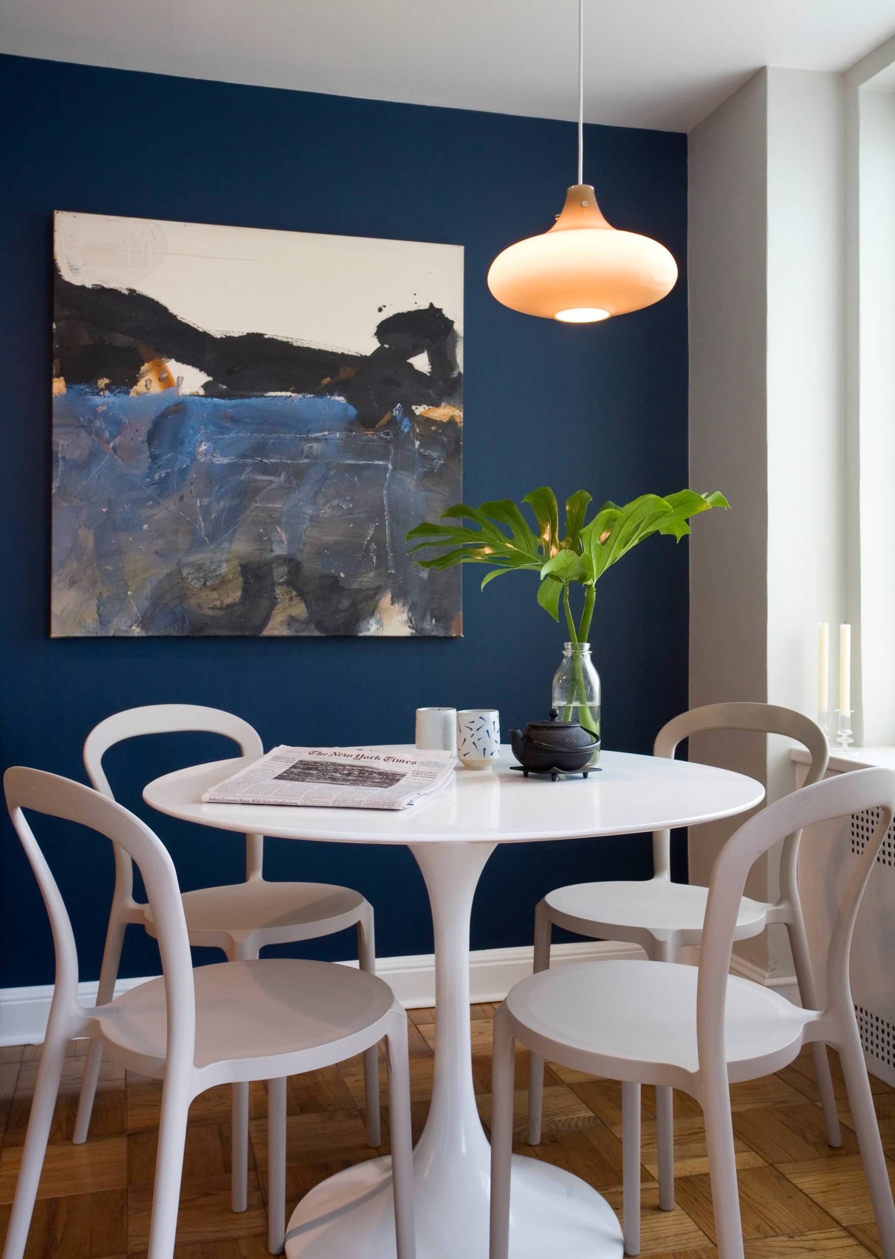 Navy accent wall (from Houzz)