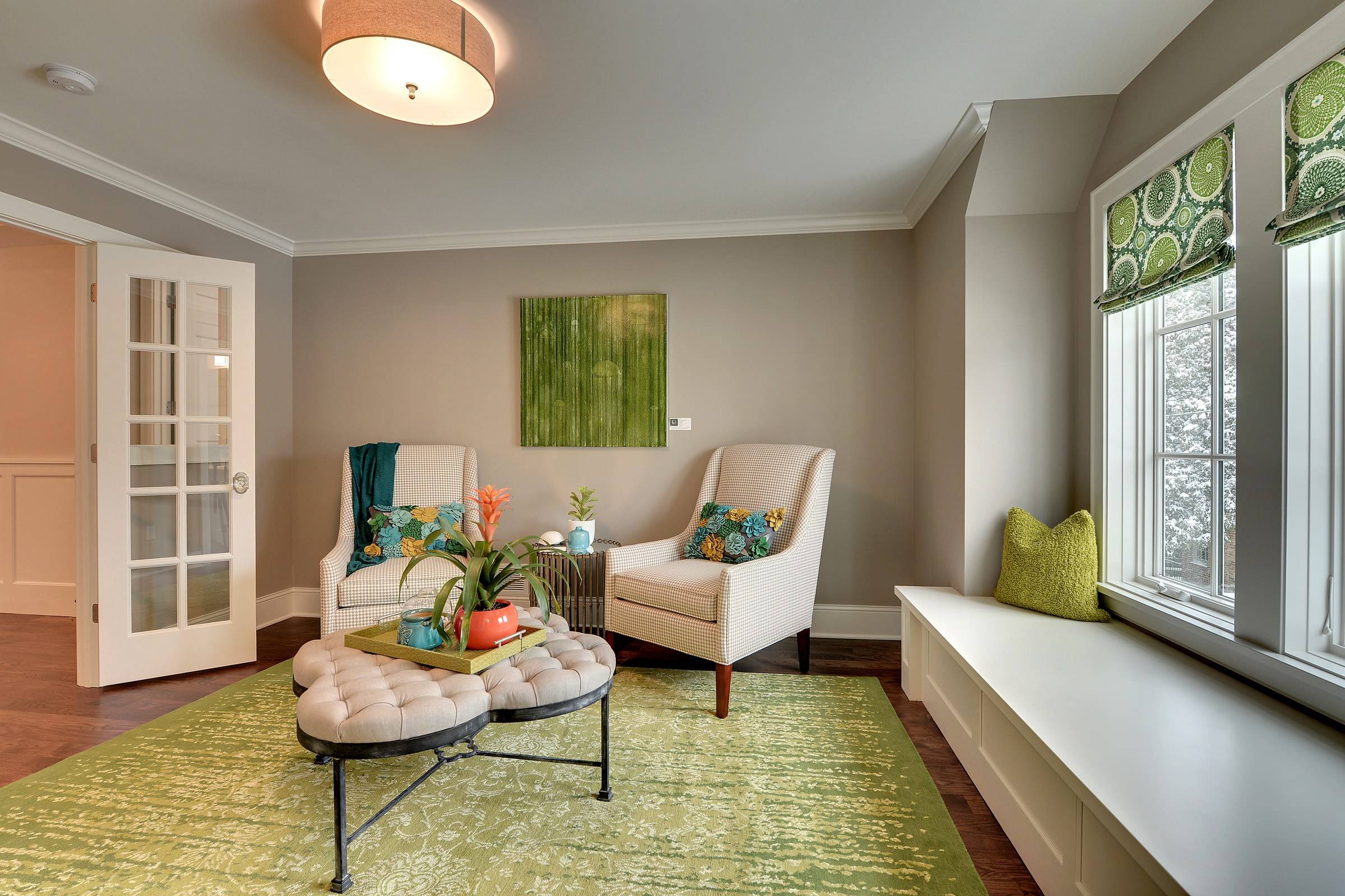 Lime detail for a pop of color (from Houzz)