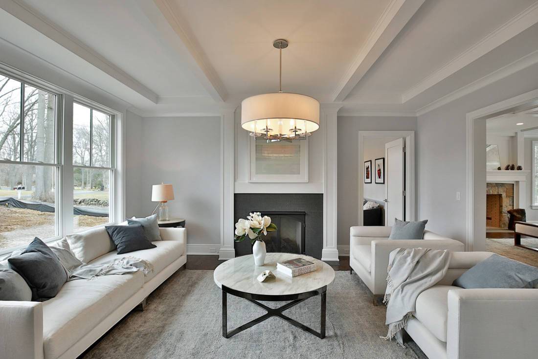 Открытая гостиная. Современный интерьер гостиной Houzz. Benjamin Moore Gray Cashmere. Houzz гостиная фото. Benjamin Moore Grey Cashmere in Living Room.