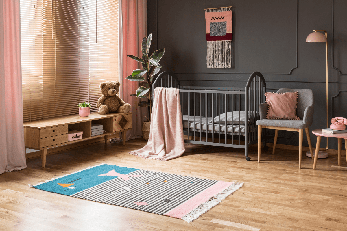 child's bedroom with pink curtains