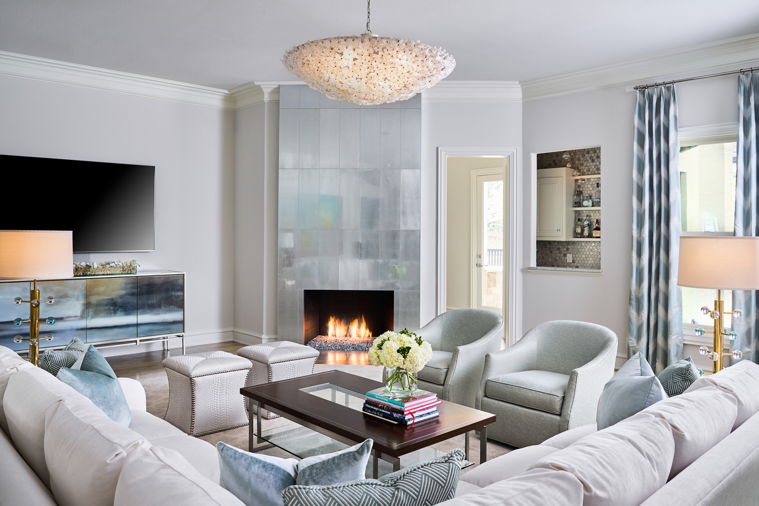 Add a pop of color to gray palettes (from Houzz)