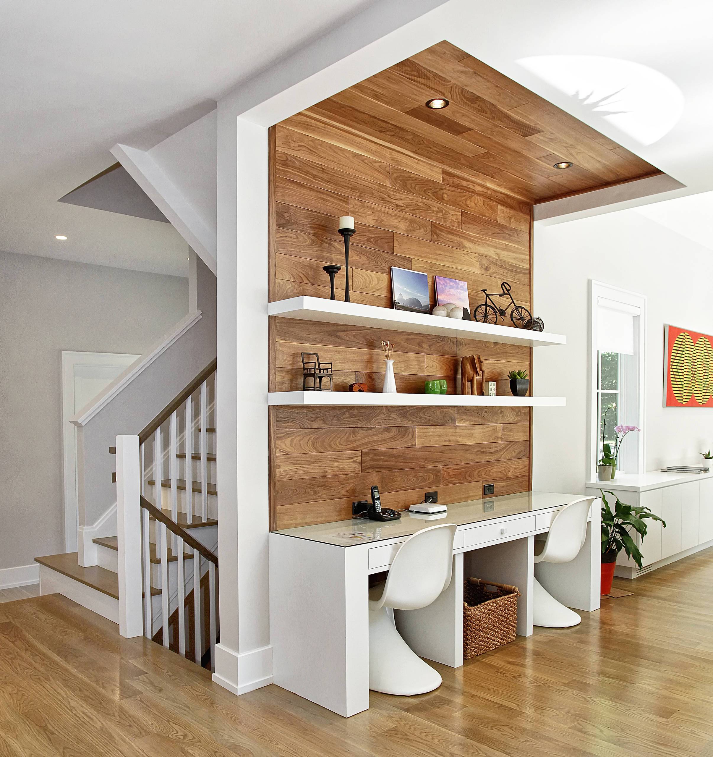 Wood paneling can only look good when paired with specific styles (from Houzz)
