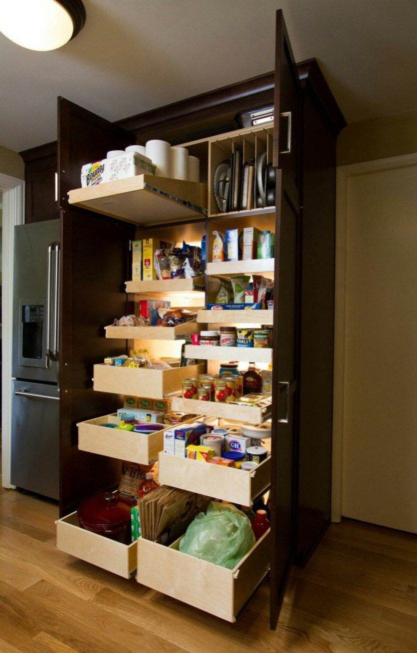 Organize your home to make it look more expensive (from Houzz)