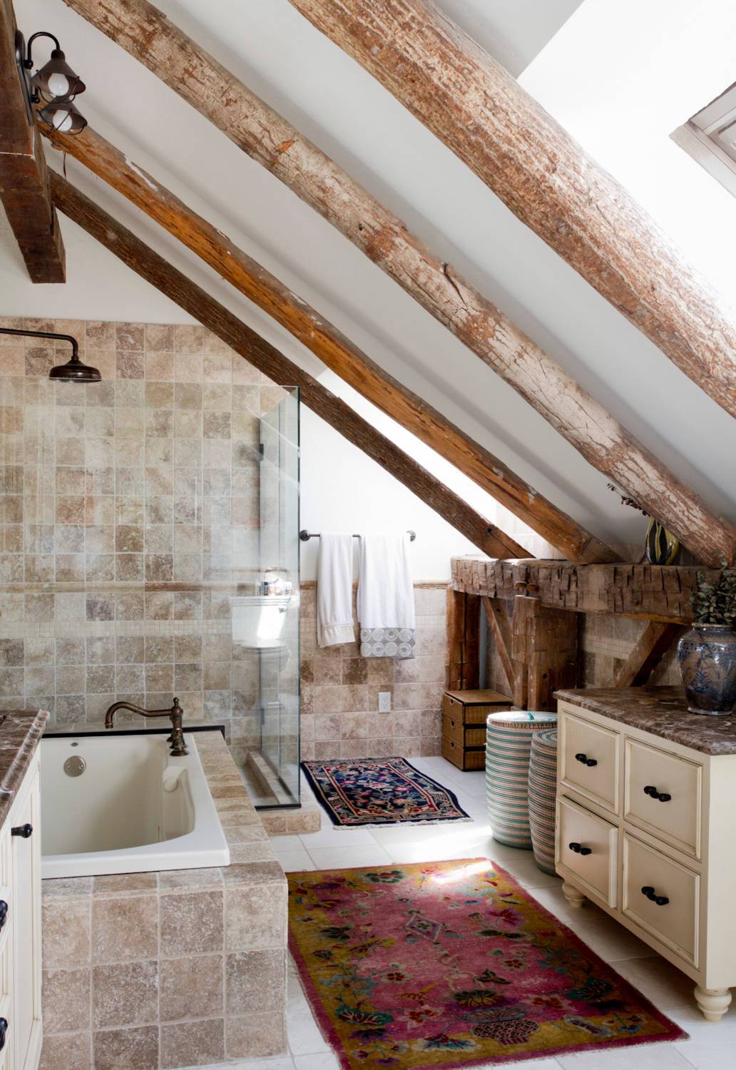 Rustic bathroom (from Houzz)