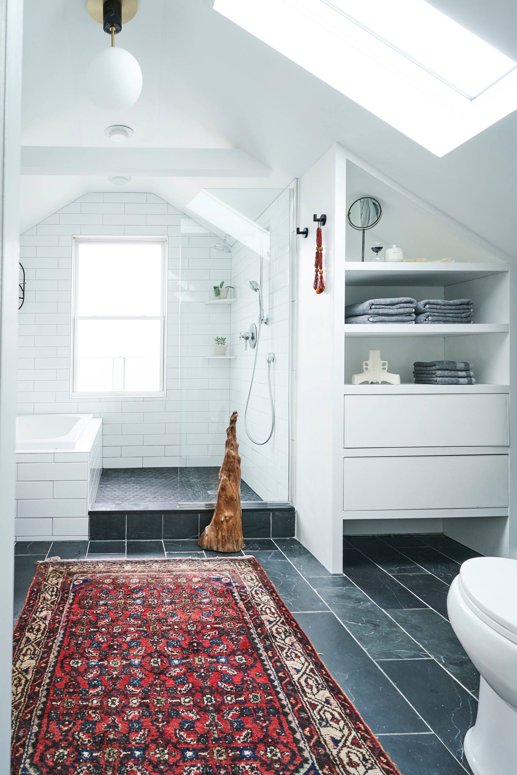 Charming bathroom design (from Houzz)