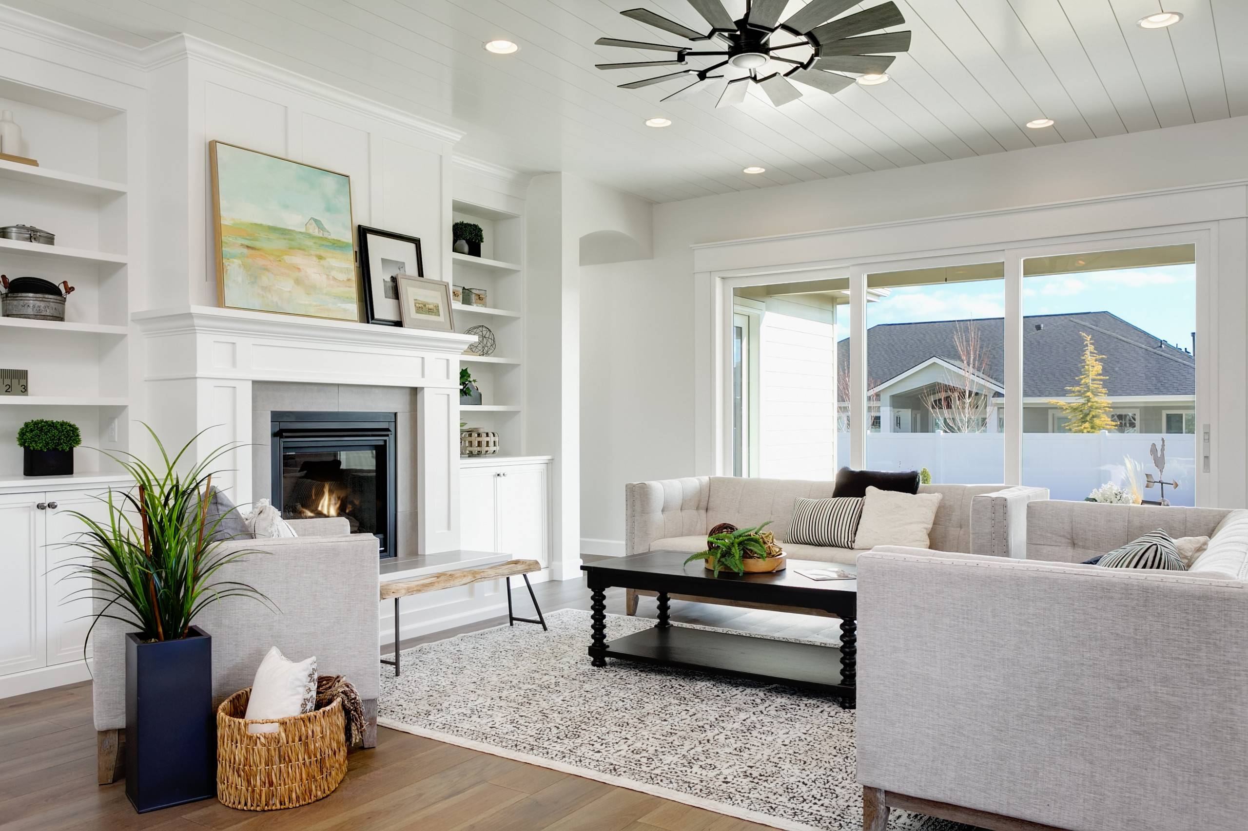 Neutral color appeal to everyone (from Houzz)