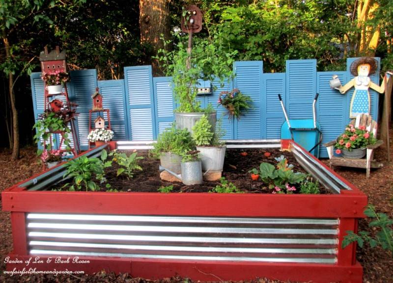 Corrugated Metal Raised Bed