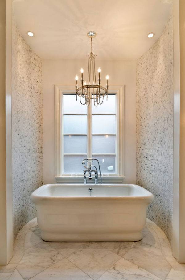 Before You Buy The Pros & Cons of a Freestanding Bathtub Decoist