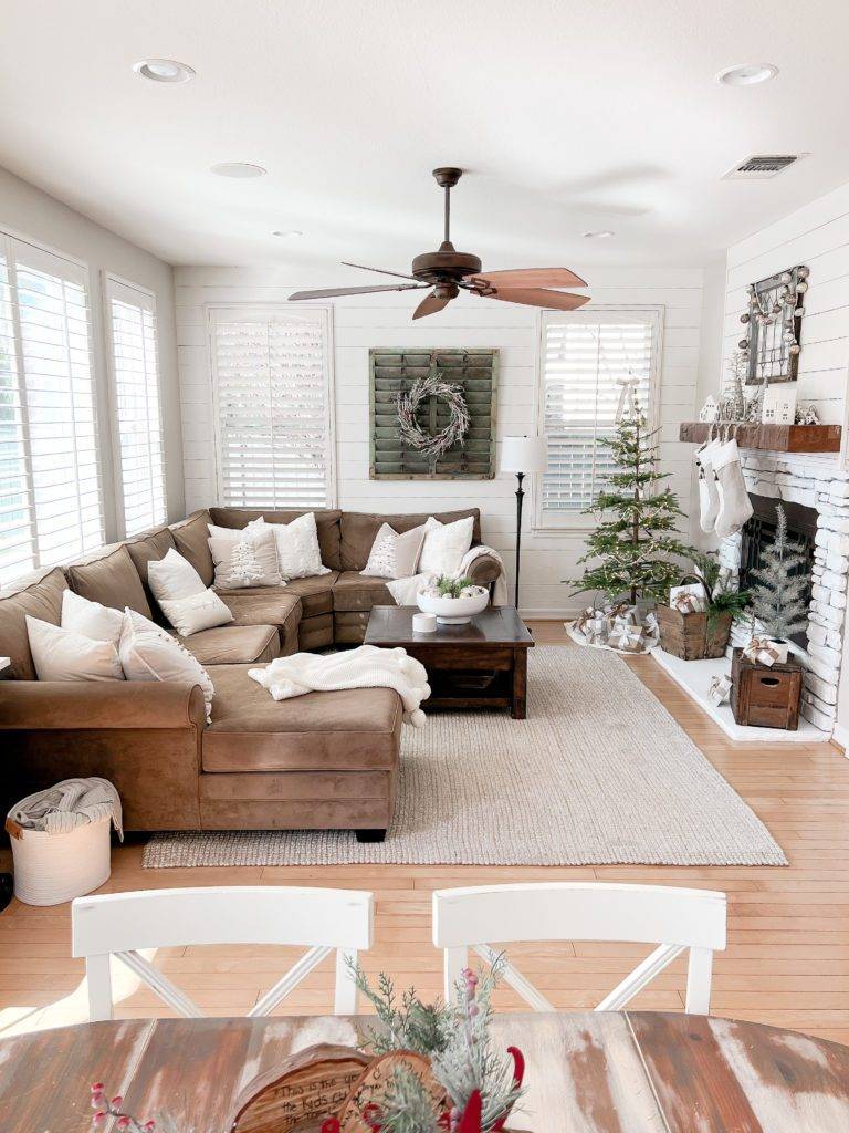 living room with Christmas tree