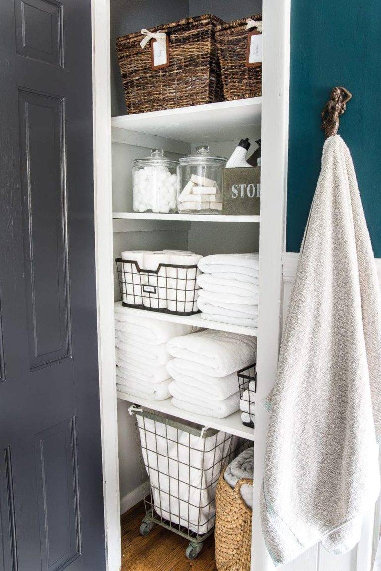 38 Bathroom Closet Ideas for a Clean and Clutter Free Space | Decoist