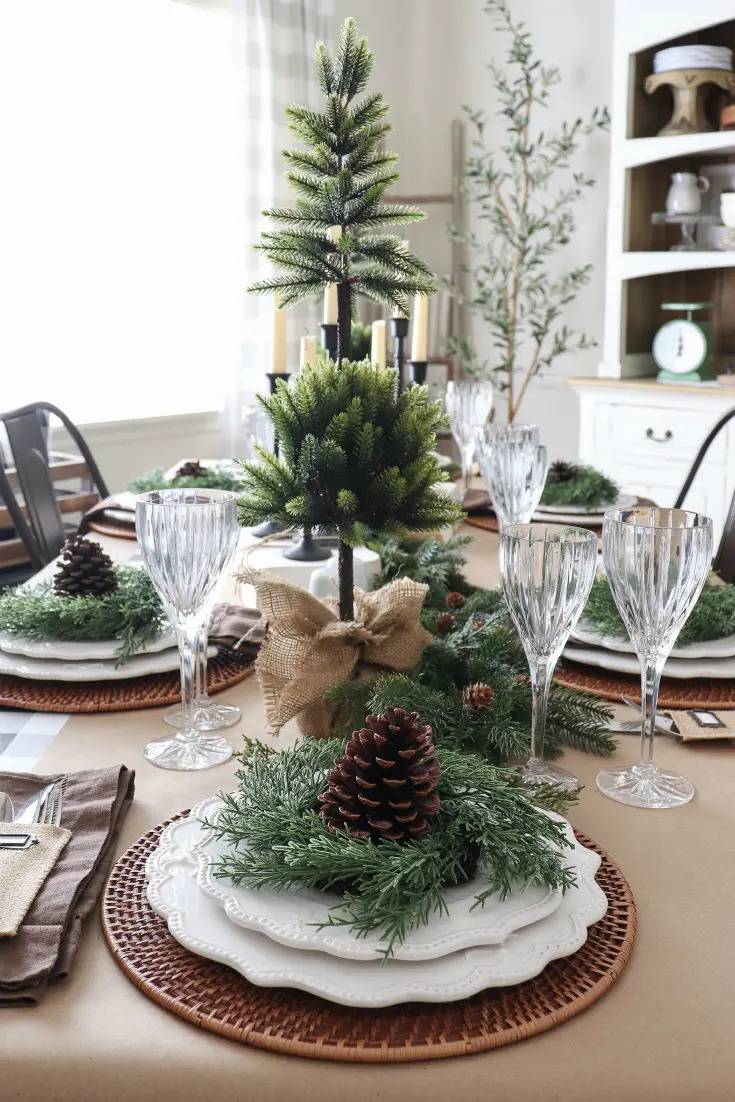 subtle Christmas tablescape