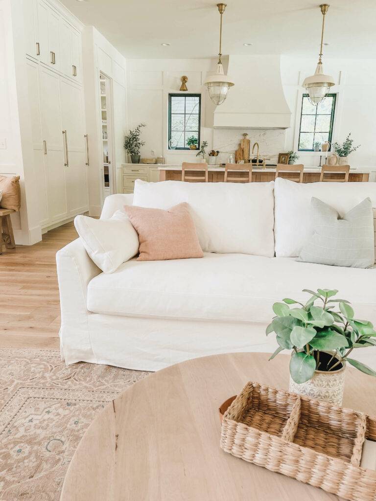 White Living Room, White Sectional, Decor, Boho Design - The Beauty Revival