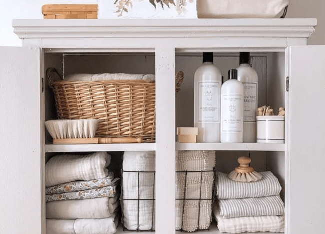 38 Bathroom Closet Ideas for a Clean and Clutter Free Space | Decoist