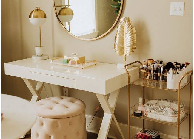 DIY Makeup Vanity Ideas for Bedrooms and Other Small Spaces | Decoist