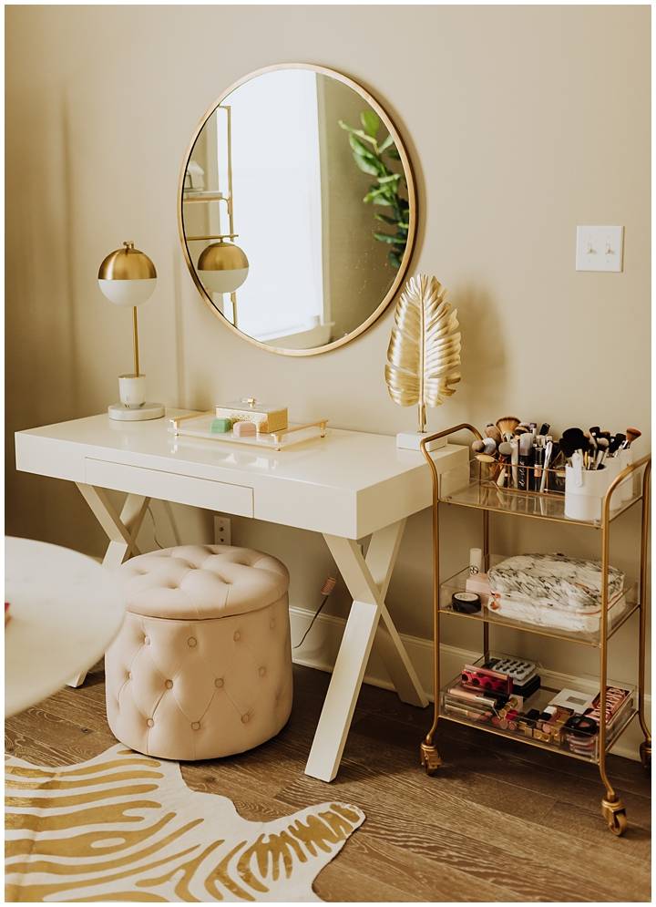 Stylish Makeup Vanity Inspiration