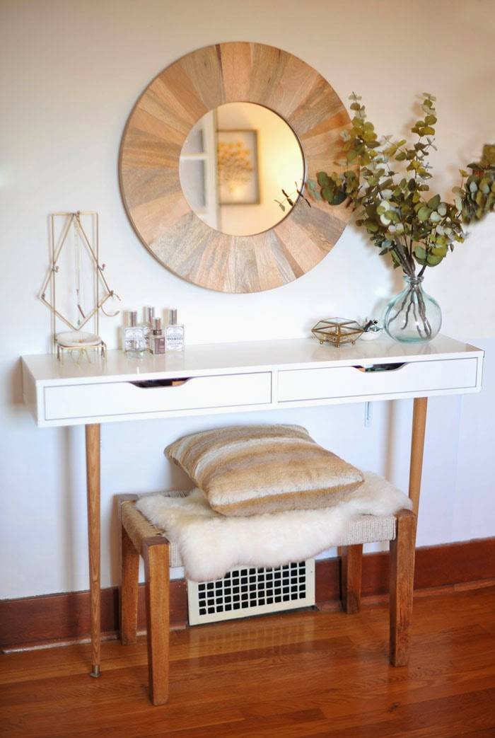 Diy small store vanity table