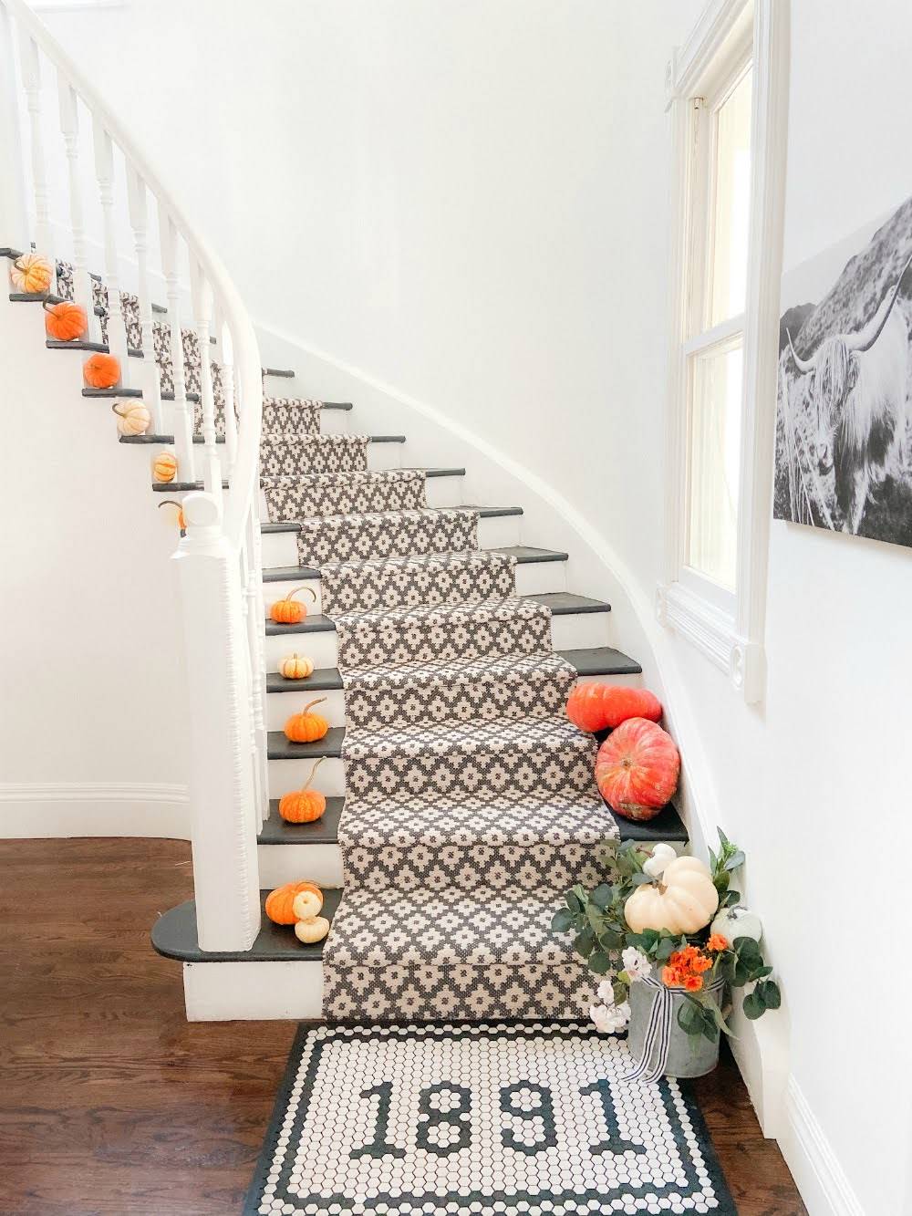 pumpkins-on-stairs_Original