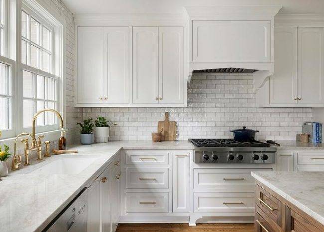 Range Hood Ideas to Fit In With Any Kitchen Design Style | Decoist